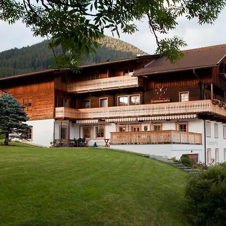 Guest house Lienharterhof Monguelfo-Tesido / Welsberg-Taisten