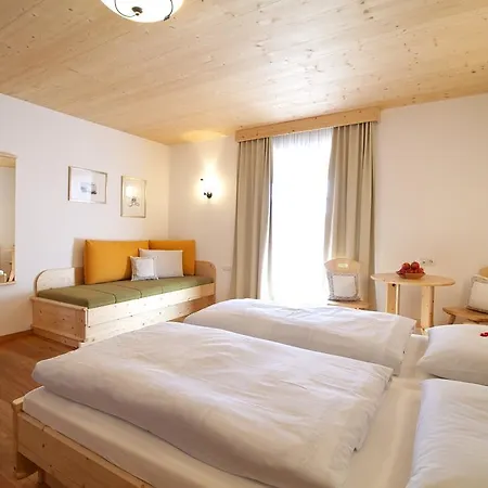 Lienharterhof Penzion Monguelfo-Tesido / Welsberg-Taisten